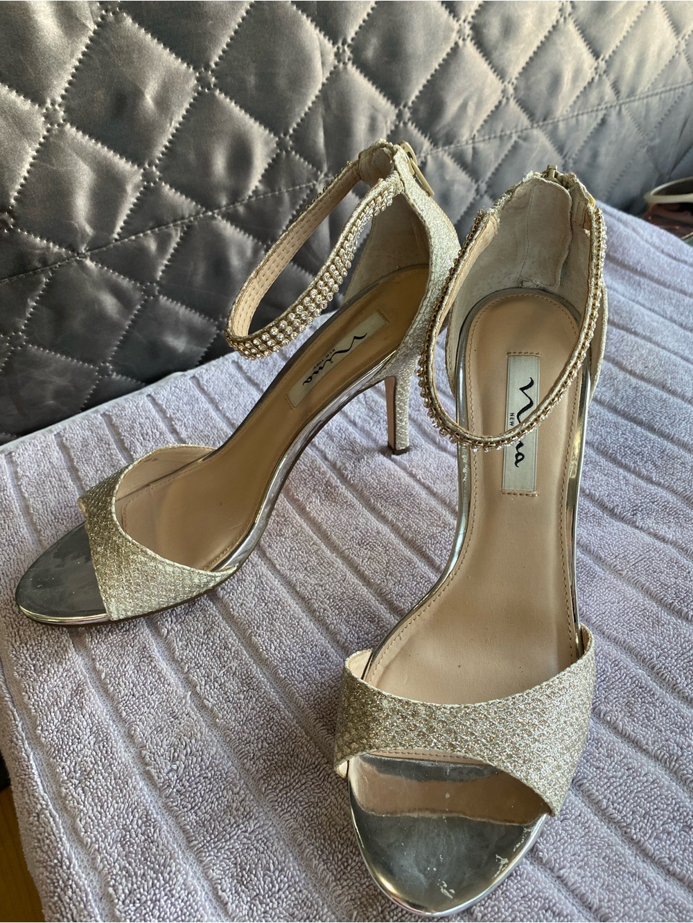 Nina New York Crystal Stiletto Evening Sandals - Size 8.5